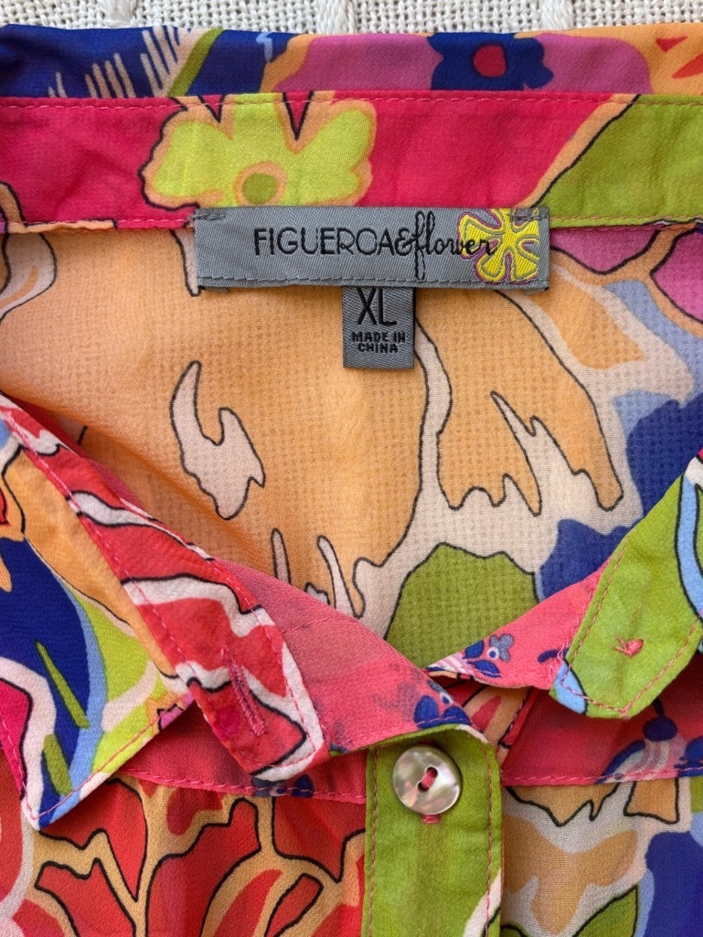 Figueroa & Flower XL Sheer Floral Button Down Blouse Top Boho Chic Bright - Picture 3 of 15
